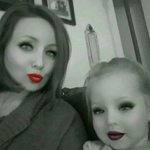 Meet your Posher, Kim